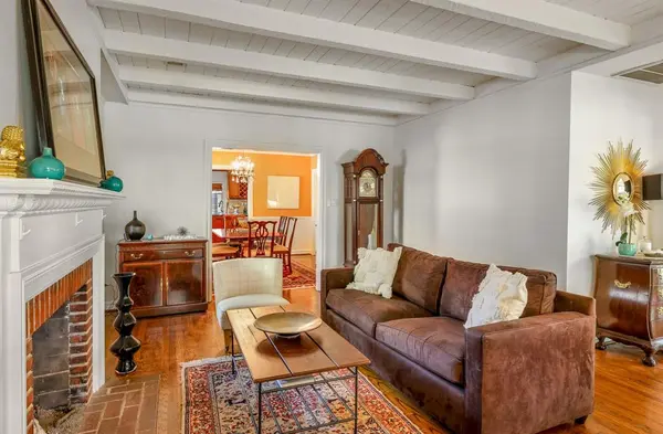 6011 Mccommas Boulevard, Dallas, TX 75206