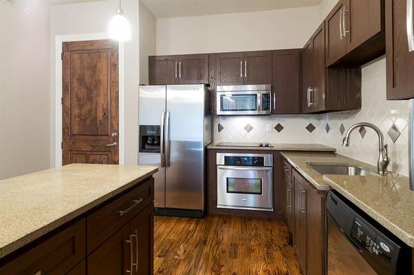 5232 Colleyville Boulevard #307, Colleyville, TX 76034