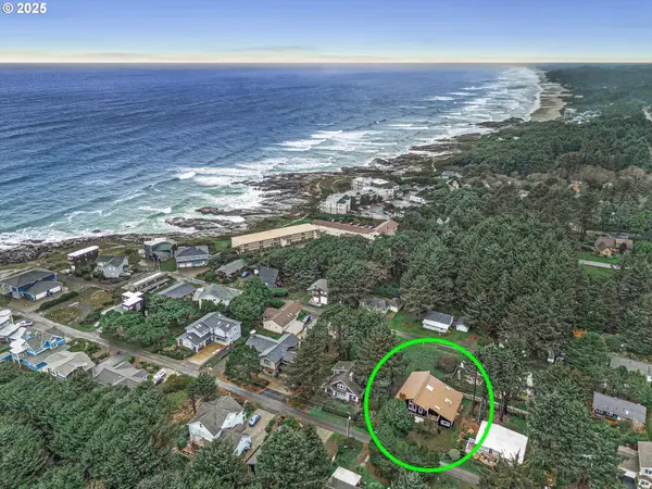 327 LEMWICK LN, Yachats, OR 97498