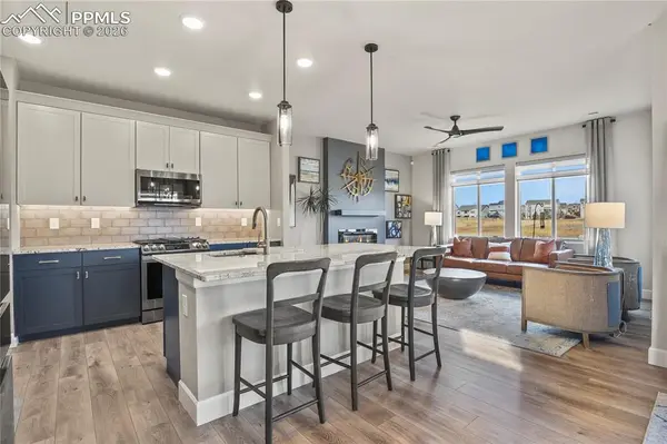 1806 Peak Prairie LN, Monument, CO 80132