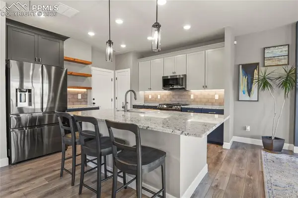 1806 Peak Prairie LN, Monument, CO 80132