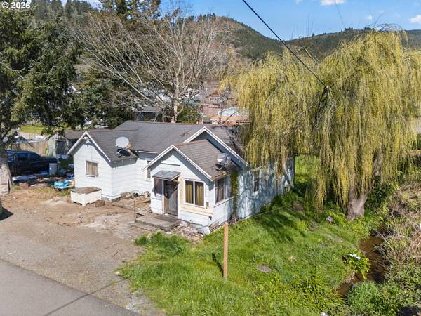 402 ACACIA AVE, Garibaldi, OR 97118