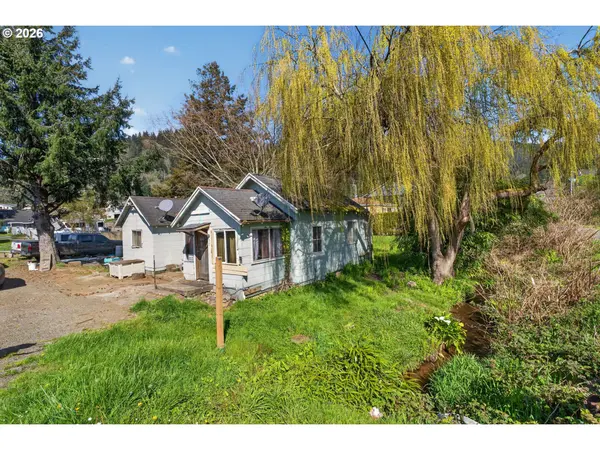 402 ACACIA AVE, Garibaldi, OR 97118