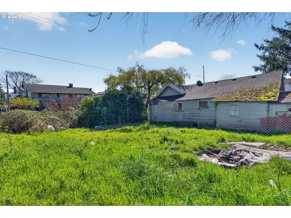 402 ACACIA AVE, Garibaldi, OR 97118