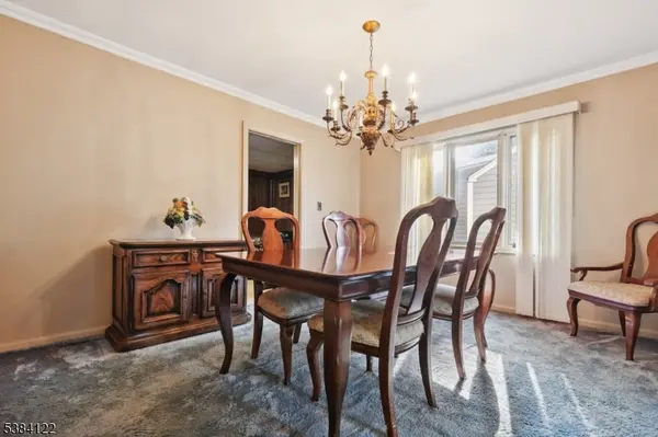 20 Kew Dr, Springfield Twp., NJ 07081