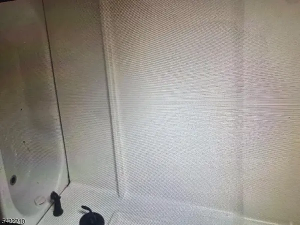 419 Stonewall Ave, Manville Boro, NJ 08835