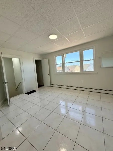 123 Clark Pl, Elizabeth City, NJ 07206