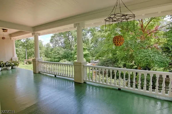 44 Manor Dr, Bernards Twp., NJ 07920