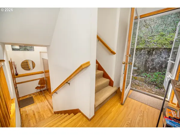 3818 COLONY OAKS DR, Eugene, OR 97405