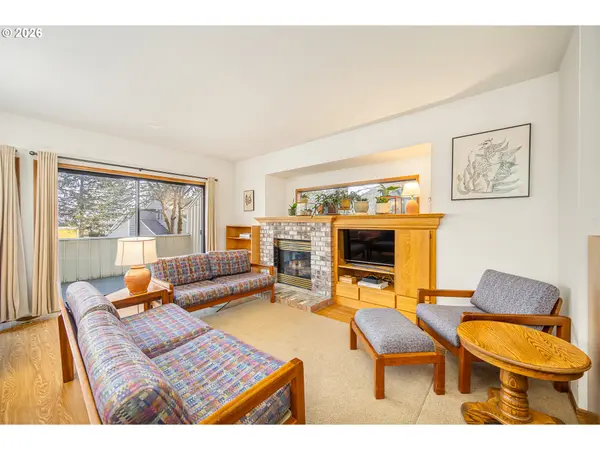 3818 COLONY OAKS DR, Eugene, OR 97405