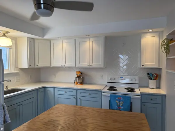 1018 Erie ST, Port Huron, MI 48060