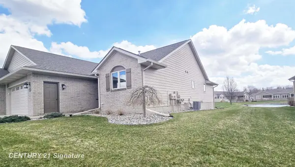 5 Logmark PL, Saginaw Twp, MI 48603