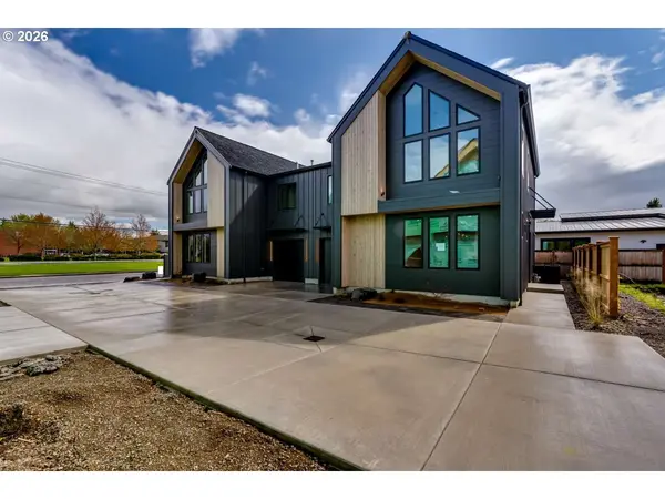 2624 GILHAM RD, Eugene, OR 97408