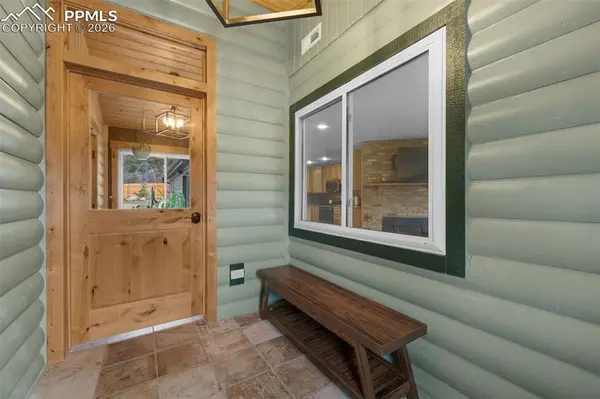 15632 Ray DR, Larkspur, CO 80118