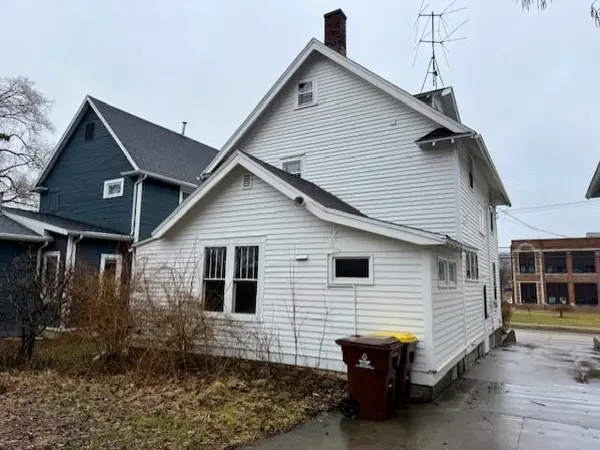 615 Wright AVE, Alma, MI 48801