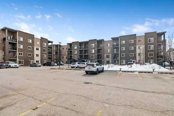 403 Mackenzie WAY SW #9410, Airdrie, AB T4B 3V7