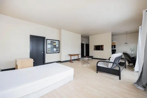 8026 Franklin AVE #212, Fort Mcmurray, AB T9H5K3