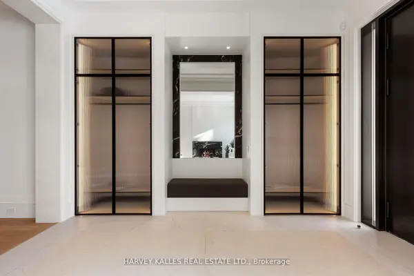 370 Glengrove AVE W, Toronto C04, ON M5N 1W5