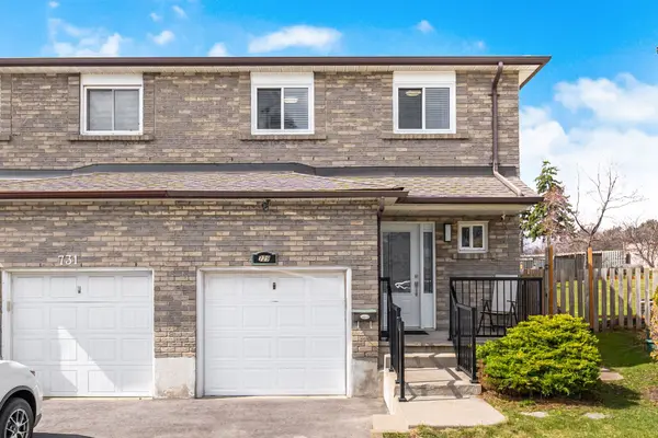 729 Carrying PL, Mississauga, ON L5C 3W6