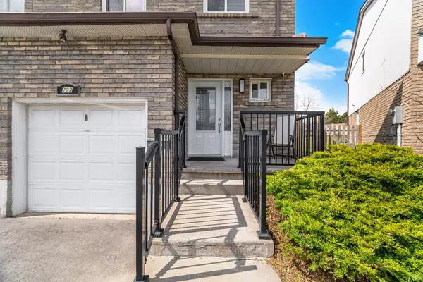 729 Carrying PL, Mississauga, ON L5C 3W6