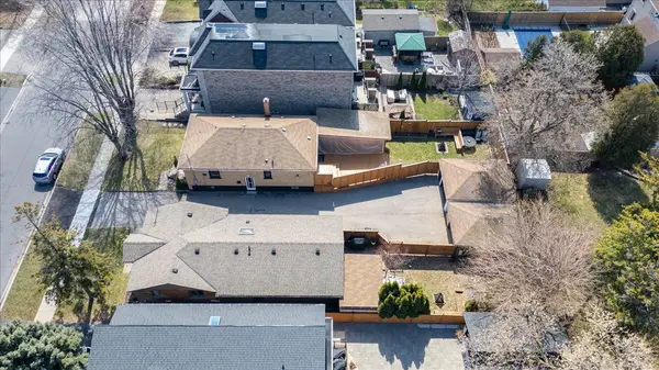 200 & 204 Delta ST, Toronto W06, ON M8W 4E4