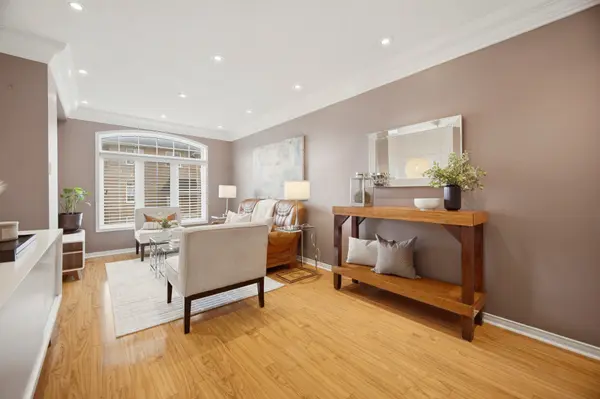 3378 Redpath CIR, Mississauga, ON L5N 8R1