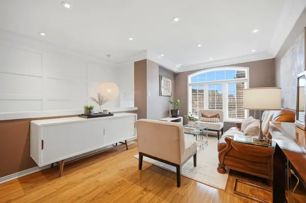 3378 Redpath CIR, Mississauga, ON L5N 8R1