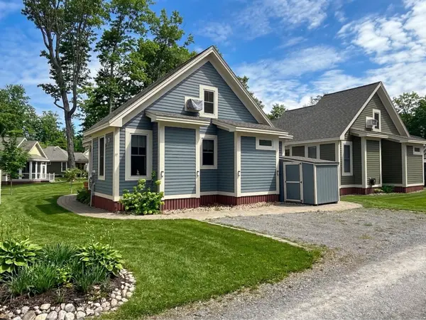 17 Hollow LN #222, Prince Edward County, ON K0K 1P0