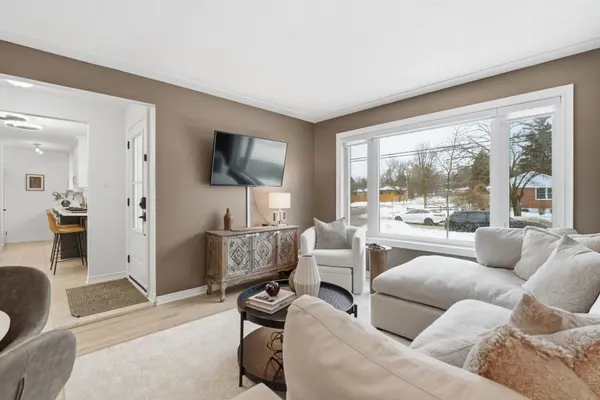 154 Waverley DR, Guelph, ON N1E 1H2