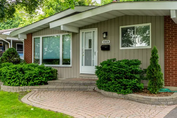 1989 Michigan AVE, Alta Vista And Area, ON K1H 6Y1