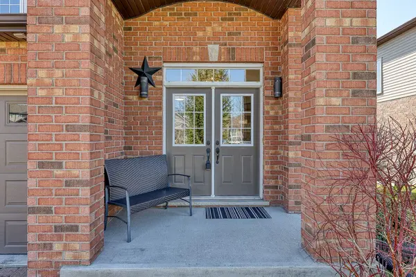 7 Woodhatch CRES, Ingersoll, ON N5C 0A2