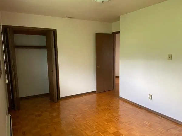 260 Bruce ST, Brantford, ON N3S 4Z9