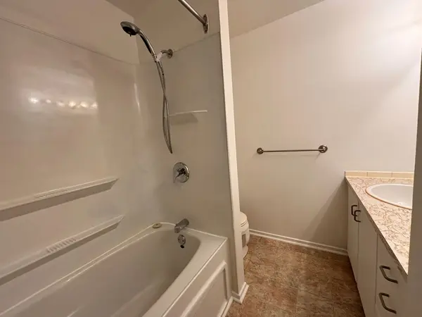 53J Sumac ST, Beacon Hill North - South And Area, ON K1J 7T7