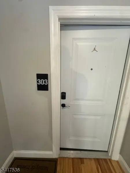 474 10Th Ave #301, Paterson City, NJ 07514