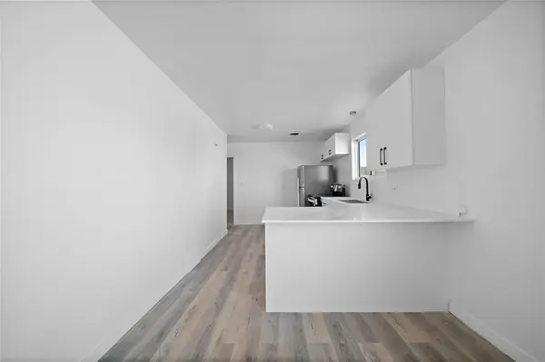 669 McGregor ST, Winnipeg, MB R2V 3E2