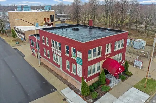 3505 Biddle AVE, Wyandotte, MI 48192