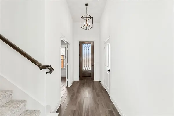 713 Serenity Lane, Red Oak, TX 75154