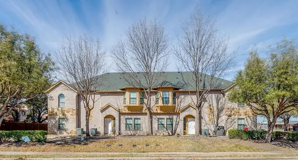 1125 Kathy Lane #8, Lewisville, TX 75067