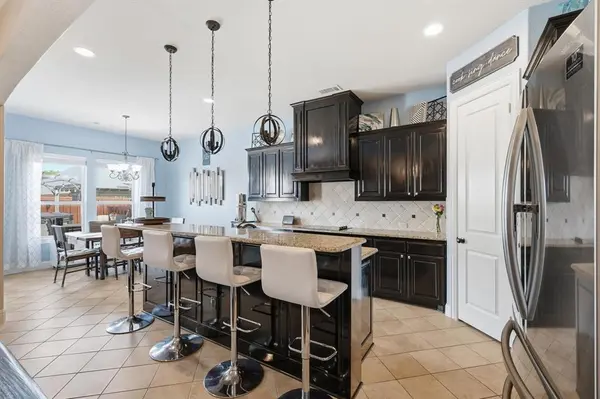 509 Autumn Run Drive, Midlothian, TX 76065