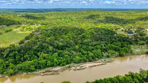 747 Seybold Road, Mineral Wells, TX 76067