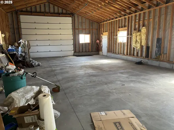 63411 BOND LN, La Grande, OR 97850