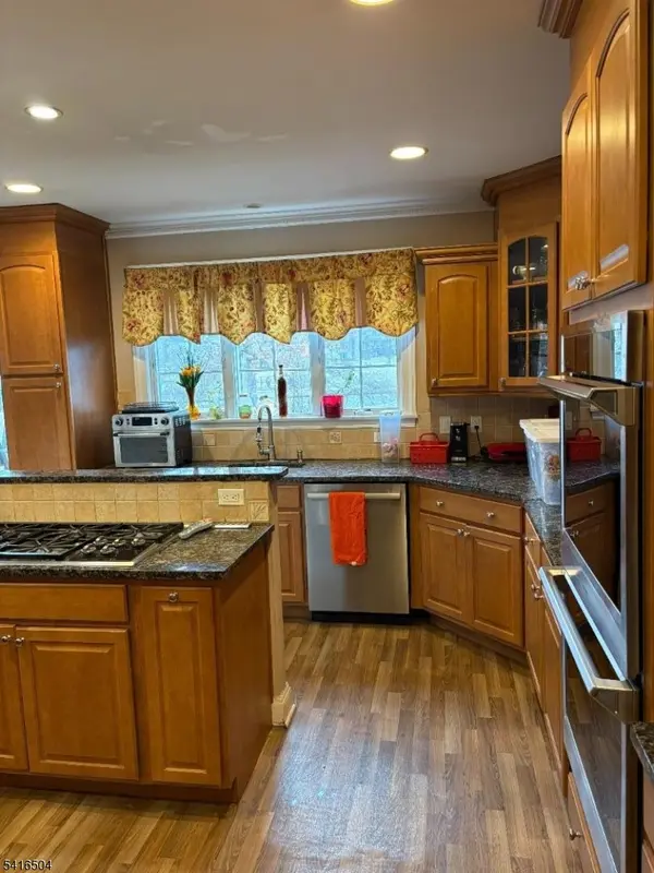 521 Pleasant Valley Way, West Orange Twp., NJ 07052