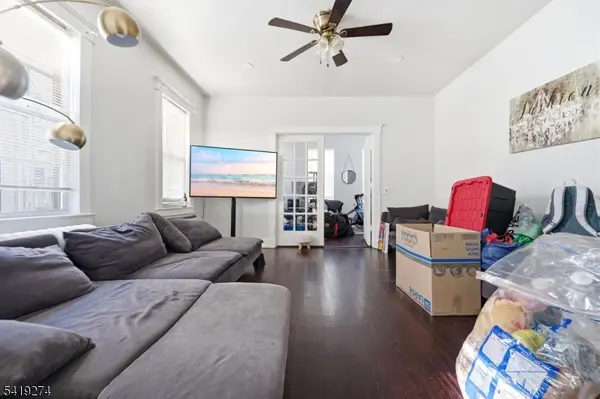 103 W Price St, Linden City, NJ 07036