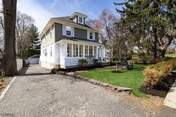 65 Division Ave, New Providence Boro, NJ 07974