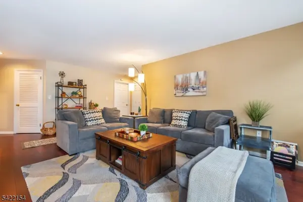 117 Quartz Ln #117, Paterson City, NJ 07501