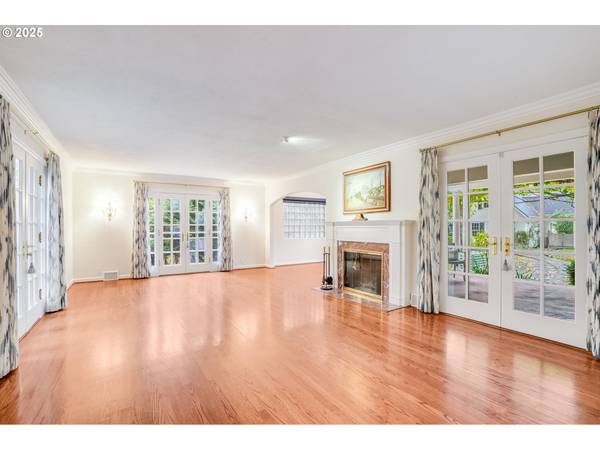 629 SE SAINT ANDREWS DR, Portland, OR 97202