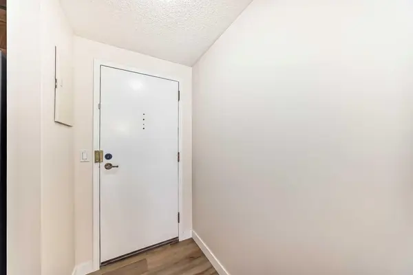 330 15 AVE SW #603, Calgary, AB T2R 0P8