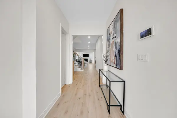 2215 Beckman CRES, Oshawa, ON L1L 0W8