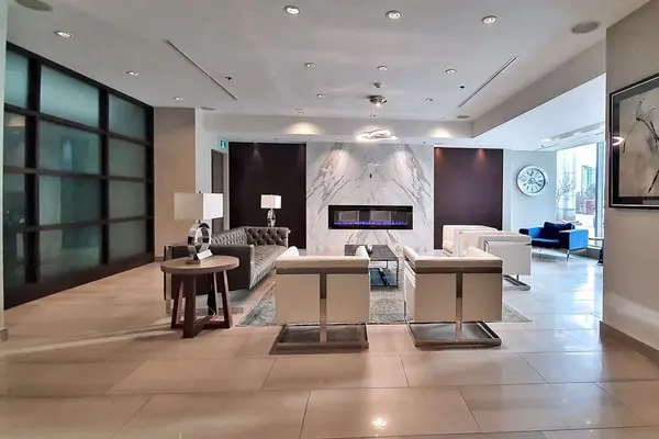 38 Lee Centre DR #1708, Toronto E09, ON M1H 3J7