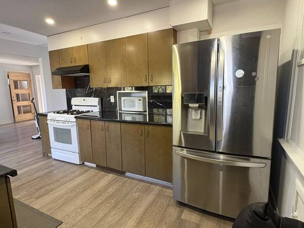 2216 Victoria ST N, Innisfil, ON L9S 1K5